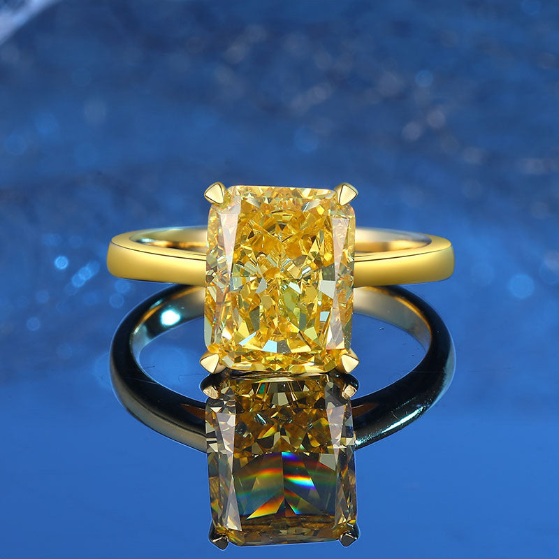 Anillo de Plata S925 con Diamante Amarillo Corte Princesa