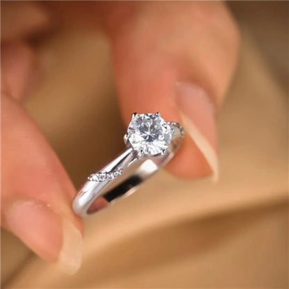 Anillo de  Compromiso clásico de Moissanita, en Plata de Ley 925, color D